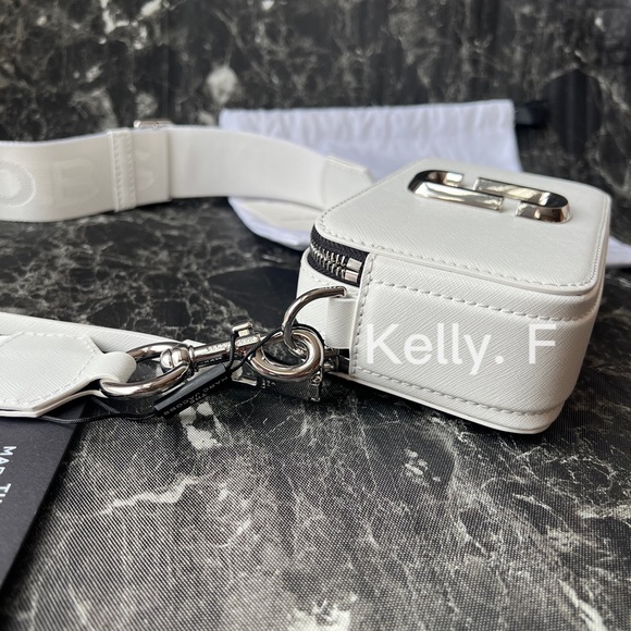 MARC JACOBS snapshot - Picture 8 of 13